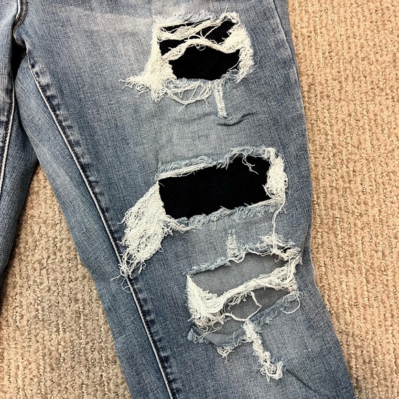 Distressed Grace Blue Jeans - Picture 3 of 8